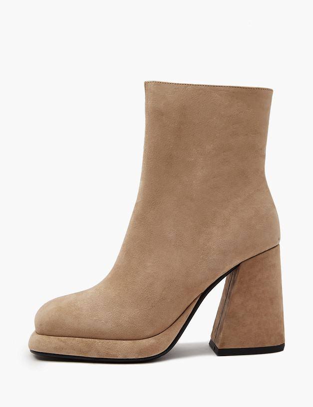 Faux Suede Boots with Everyday Elegance